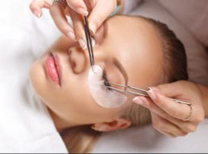 Schulung lashes